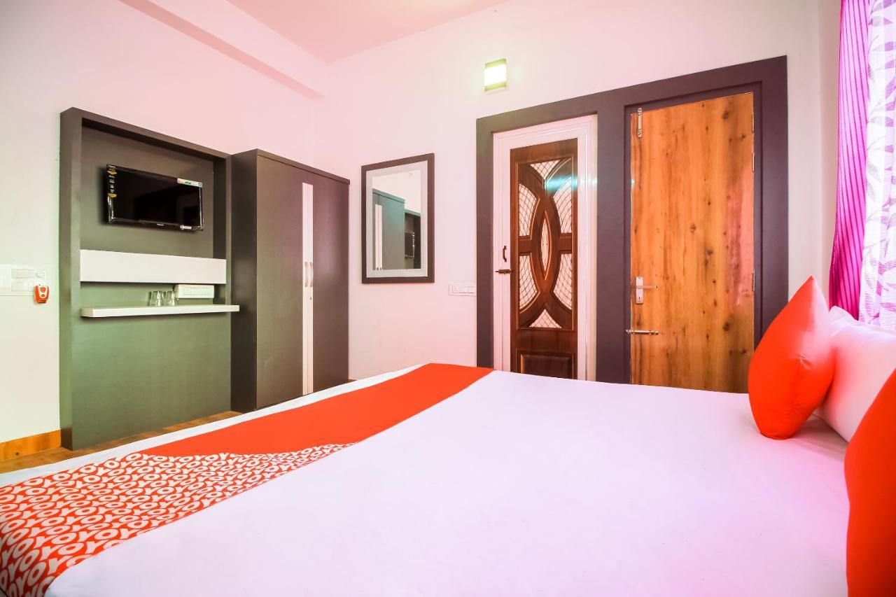 Oyo 69836 Aponjon Resort And Restaurant Shaugaon Екстериор снимка
